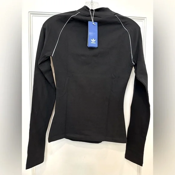 Adidas NWT women’s striking cut long sleeve top - Picture 4 of 12